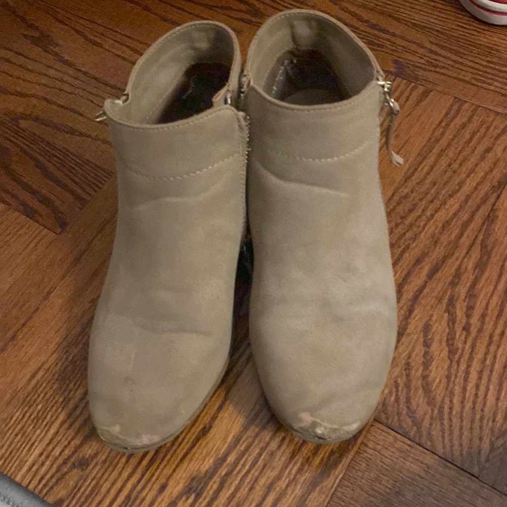 Used Girls Sam Edelman booties size 2 .